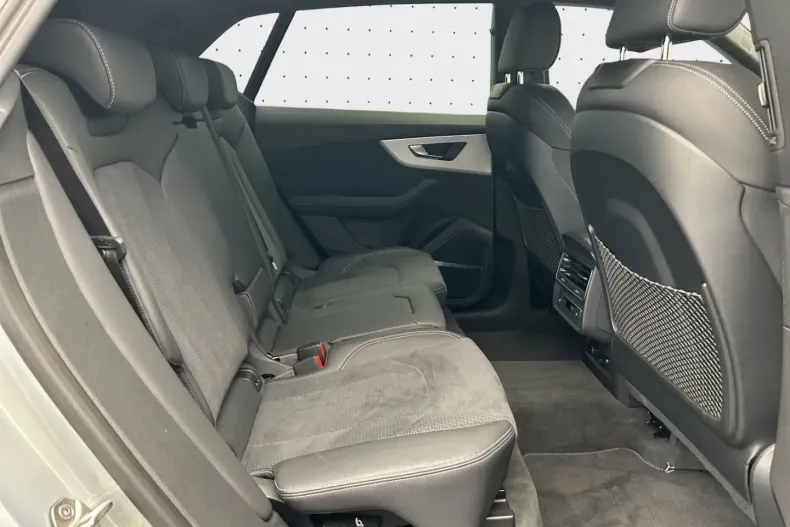 Audi Q8 din 2024 cu 20.600 km - oferta AUD159464 - foto 13