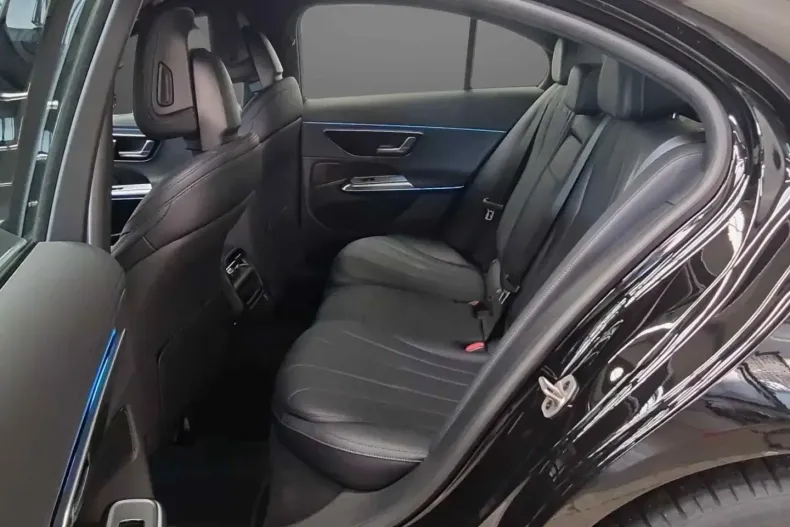 Mercedes-Benz E 300 din 2024 cu 36.176 km - oferta MER159468 - foto 8