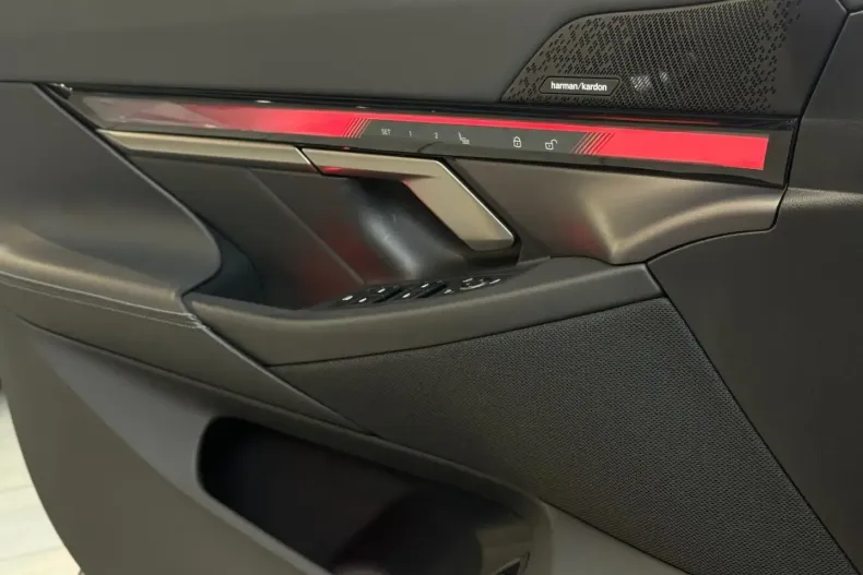 BMW 550 din 2024 cu 23.700 km - oferta BMW159484 - foto 11