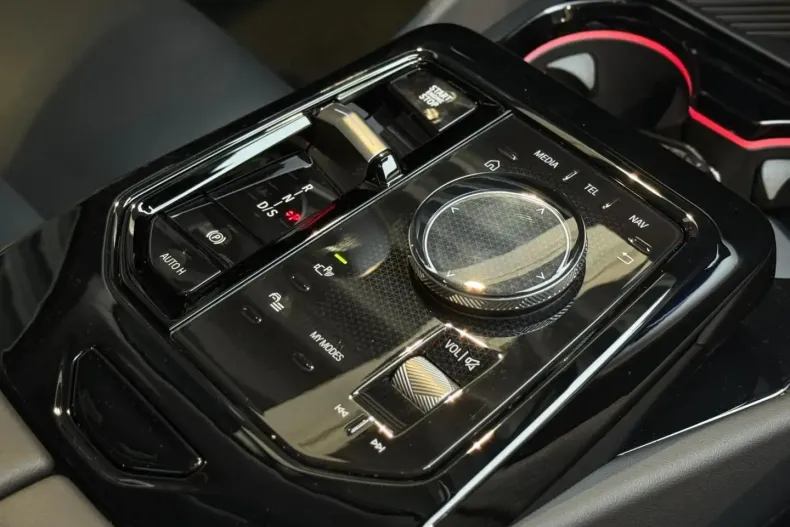 BMW 550 din 2024 cu 23.700 km - oferta BMW159484 - foto 19