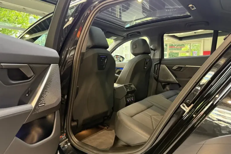 BMW 550 din 2024 cu 23.700 km - oferta BMW159484 - foto 25