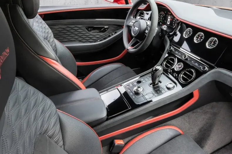 Bentley Continental GT din 2024 cu 2.550 km - oferta BEN159487 - foto 10