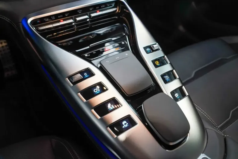 Mercedes-Benz AMG GT din 2024 cu 4.861 km - oferta MER159488 - foto 30