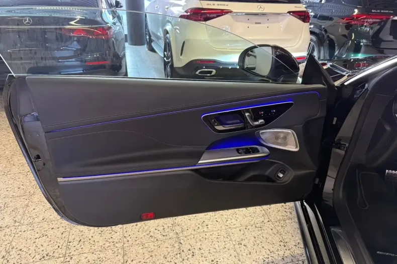 Mercedes-Benz CLE 200 din 2025 cu 919 km - oferta MER159499 - foto 16