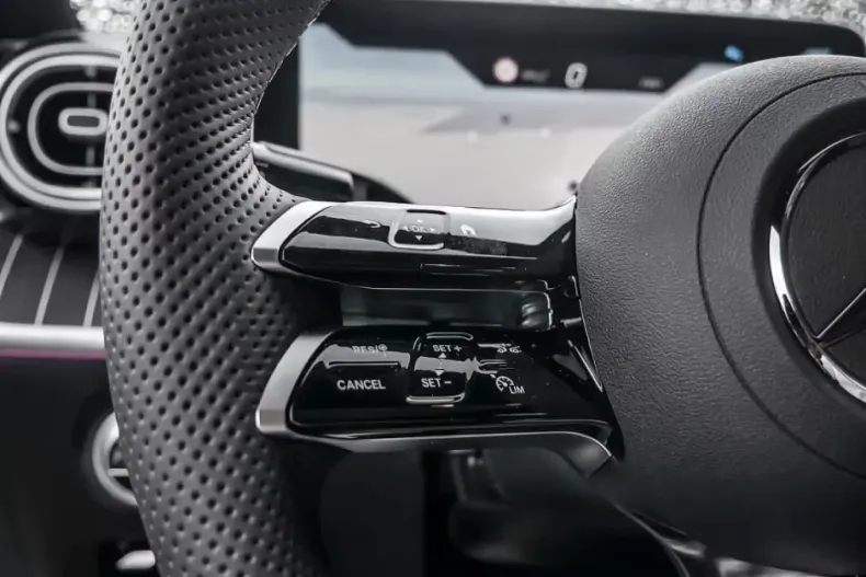 Mercedes-Benz CLE 200 din 2025 cu 8.500 km - oferta MER159506 - foto 16