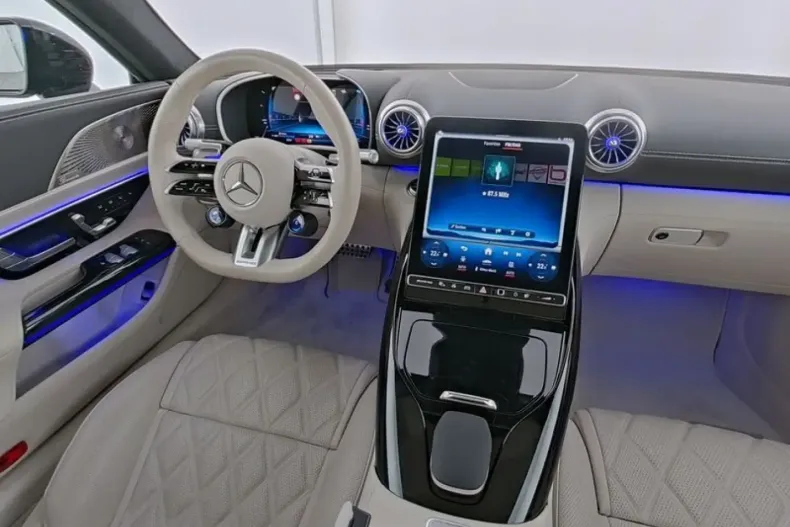 Mercedes-Benz SL 43 AMG din 2024 cu 14.400 km - oferta MER159511 - foto 5