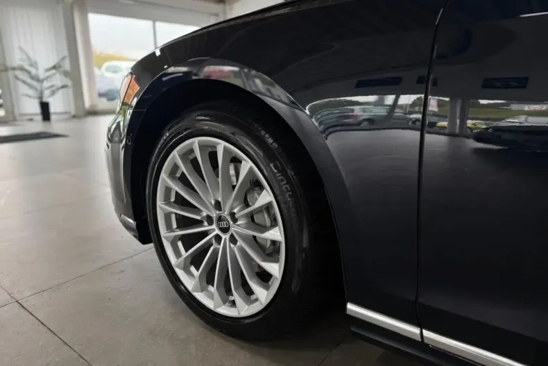 Audi A8 din 2023 cu 77.950 km - oferta AUD159512 - foto 6