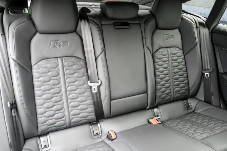 Audi RS7 din 2023 cu 19.556 km - oferta AUD159515 - foto 4