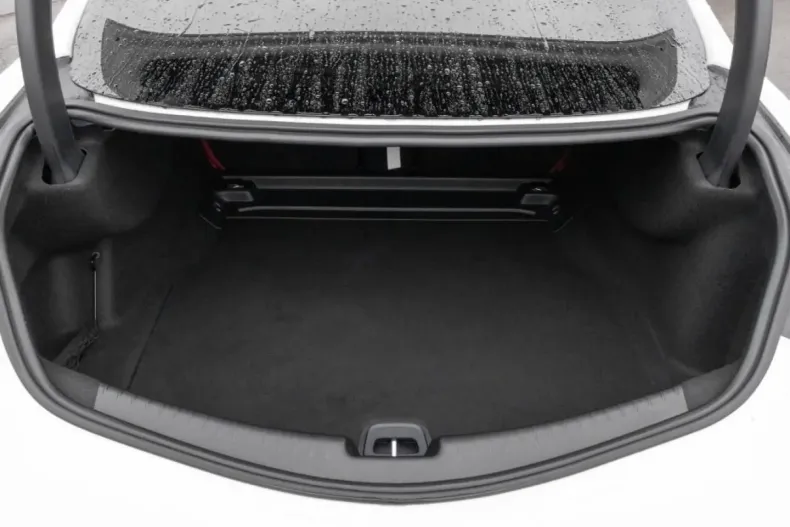 Mercedes-Benz CLE 300 din 2024 cu 4.214 km - oferta MER159519 - foto 8