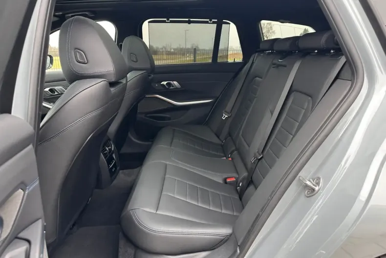 BMW 320 din 2024 cu 49.763 km - oferta BMW159532 - foto 16