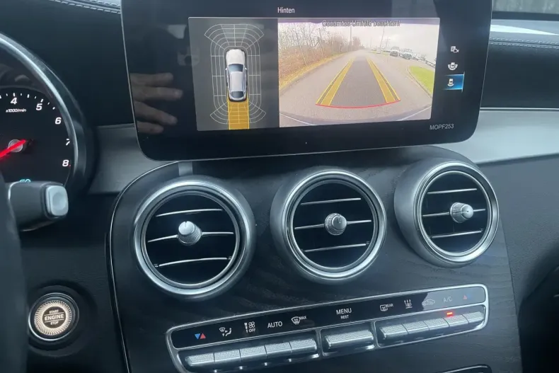 Mercedes-Benz GLC 300 din 2021 cu 34.300 km - oferta MER159538 - foto 12