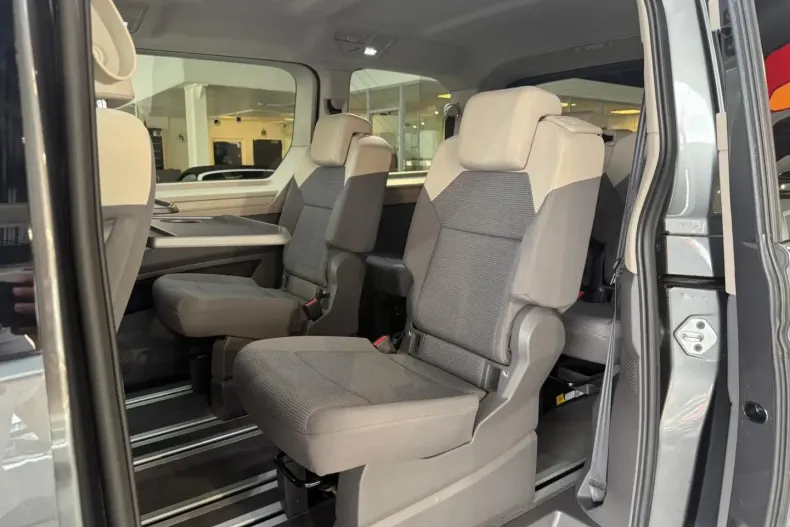 Volkswagen T7 Multivan din 2022 cu 45.000 km - oferta VOL159540 - foto 23