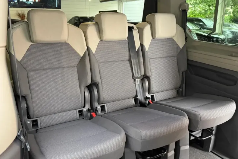 Volkswagen T7 Multivan din 2022 cu 45.000 km - oferta VOL159540 - foto 28