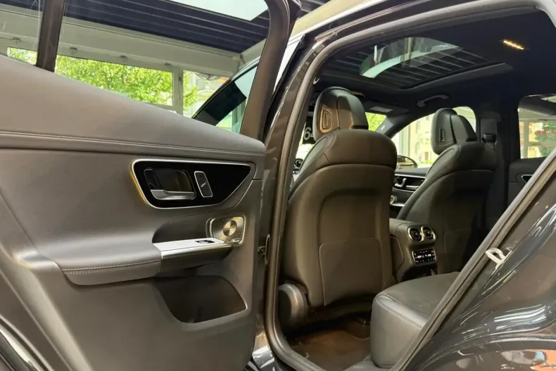 Mercedes-Benz GLC 300 din 2024 cu 29.500 km - oferta MER159545 - foto 25