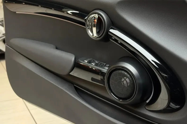 MINI Cooper din 2023 cu 6.600 km - oferta MIN159550 - foto 16