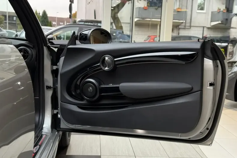 MINI Cooper din 2023 cu 6.600 km - oferta MIN159550 - foto 28