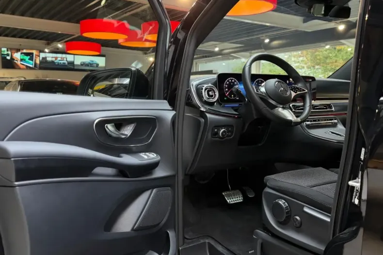 Mercedes-Benz V 250 din 2024 cu 15.000 km - oferta MER159553 - foto 9