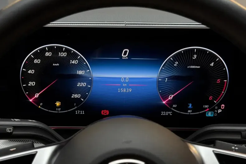 Mercedes-Benz V 250 din 2024 cu 15.000 km - oferta MER159553 - foto 12