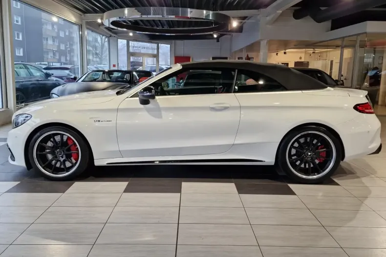 Mercedes-Benz C 63 AMG din 2023 cu 25.281 km - oferta MER159563 - foto 3