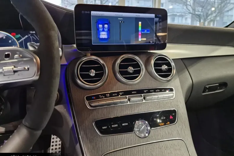 Mercedes-Benz C 63 AMG din 2023 cu 25.281 km - oferta MER159563 - foto 22