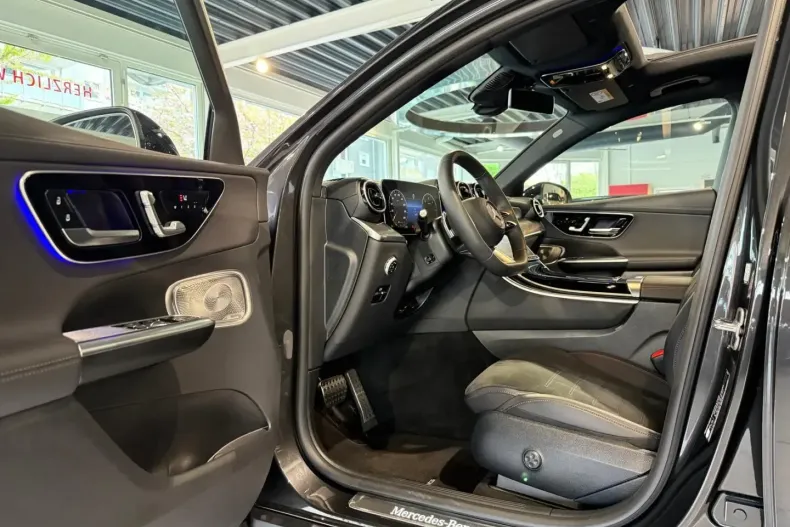 Mercedes-Benz GLC 300 din 2024 cu 14.400 km - oferta MER159566 - foto 8