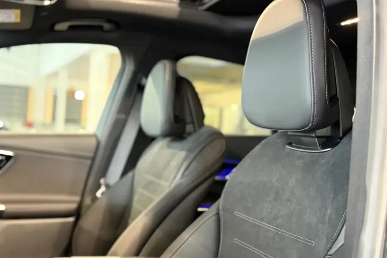 Mercedes-Benz GLC 300 din 2024 cu 14.400 km - oferta MER159566 - foto 10