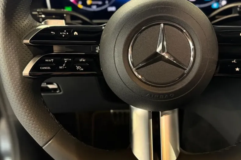 Mercedes-Benz GLC 300 din 2024 cu 14.400 km - oferta MER159566 - foto 12