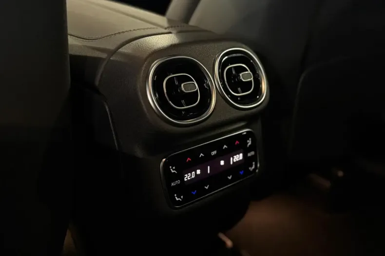 Mercedes-Benz GLC 300 din 2024 cu 14.400 km - oferta MER159566 - foto 26