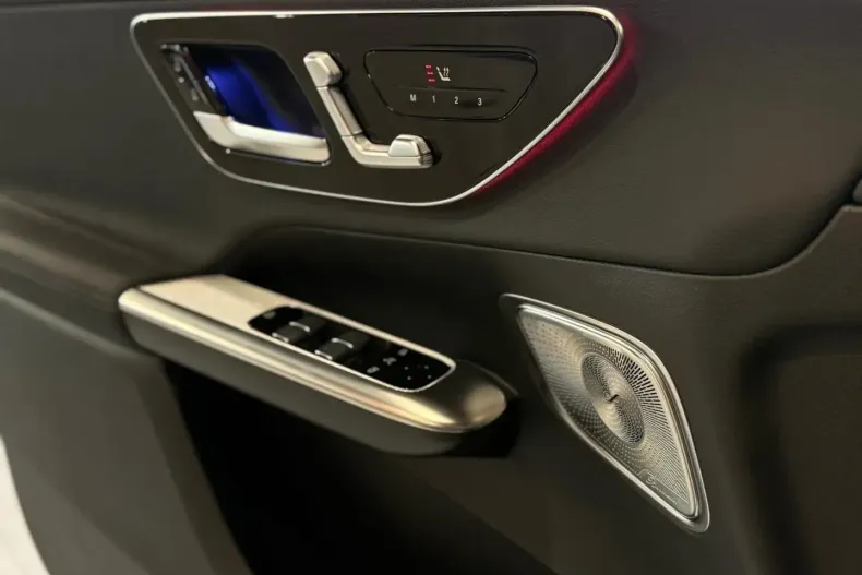 Mercedes-Benz GLC 300 din 2024 cu 14.400 km - oferta MER159566 - foto 27