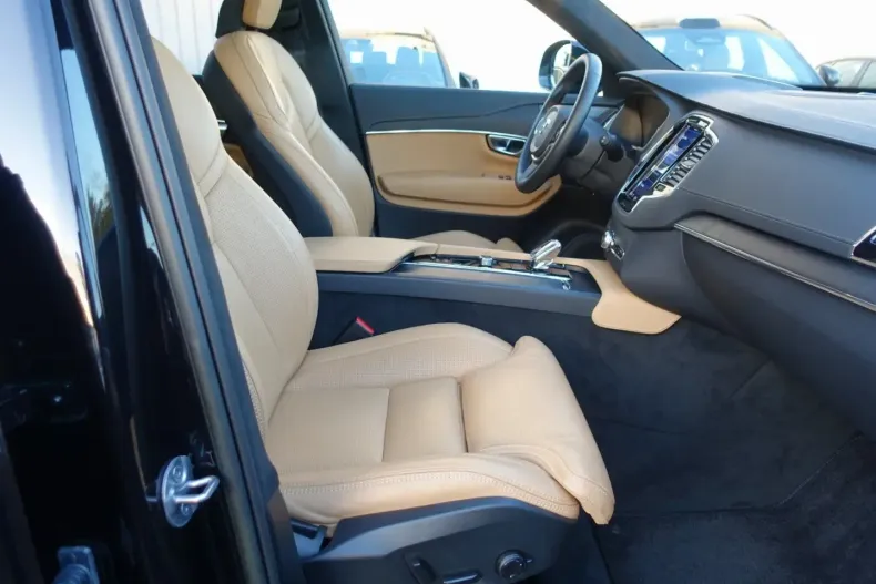 Volvo XC90 din 2022 cu 38.800 km - oferta VOL159569 - foto 10