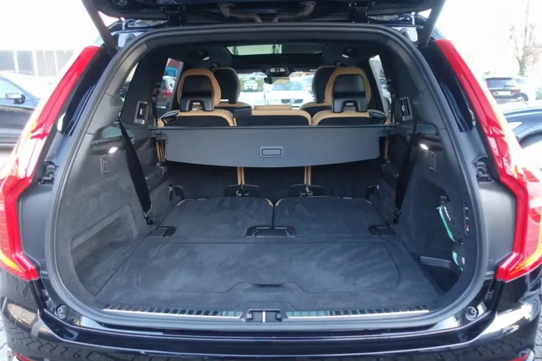 Volvo XC90 din 2022 cu 38.800 km - oferta VOL159569 - foto 23