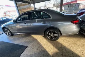 Mercedes-Benz E 220 din 2022 - oferta MER159570