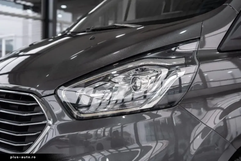 Ford Tourneo Custom din 2022 cu 67.216 km - oferta FOR159576 - foto 12