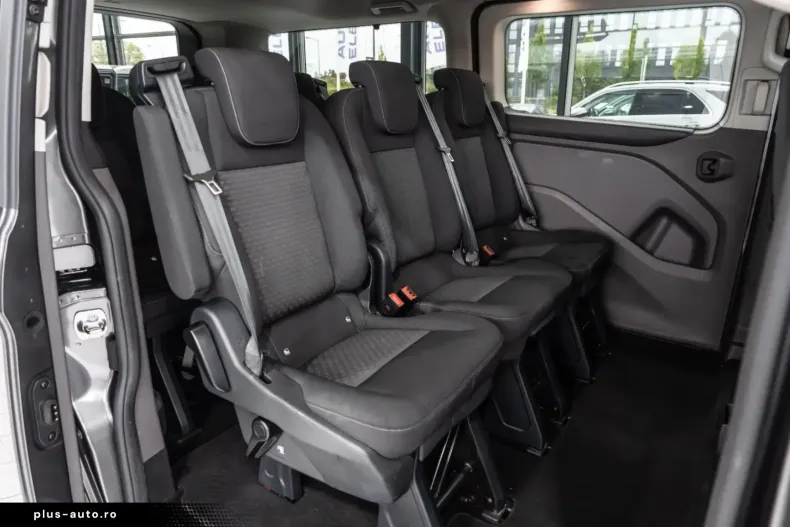 Ford Tourneo Custom din 2022 cu 67.216 km - oferta FOR159576 - foto 19