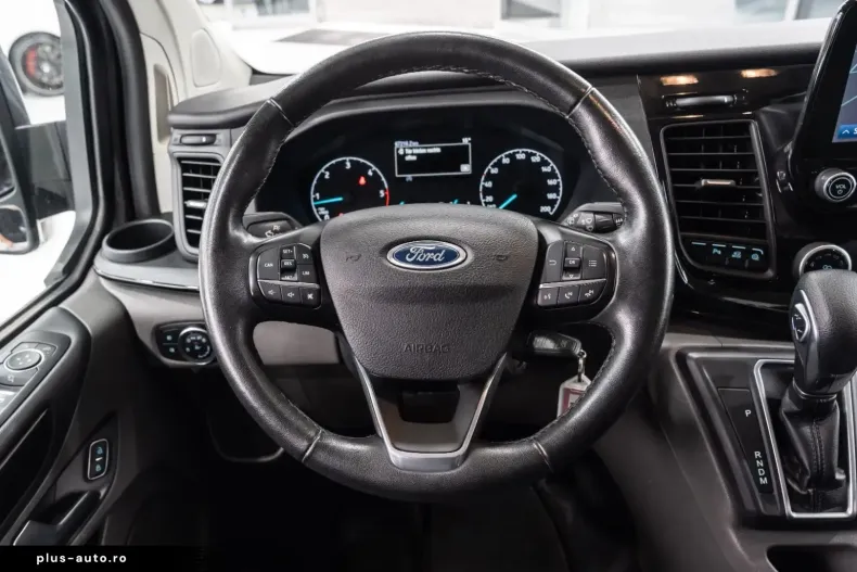Ford Tourneo Custom din 2022 cu 67.216 km - oferta FOR159576 - foto 21