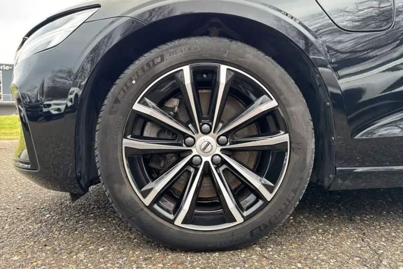 Volvo S60 din 2022 cu 27.430 km - oferta VOL159580 - foto 8