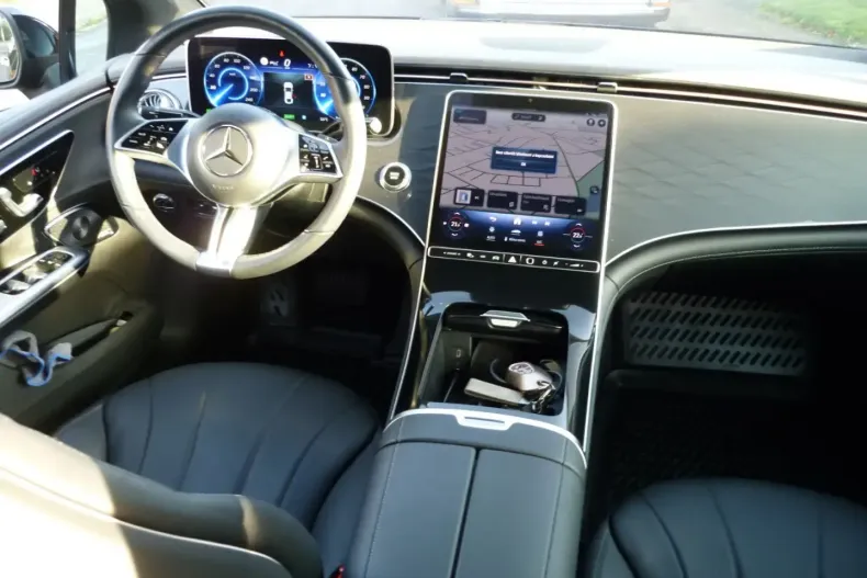 Mercedes-Benz EQE din 2022 cu 55.483 km - oferta MER159585 - foto 19