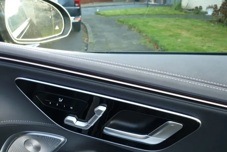 Mercedes-Benz EQE din 2022 cu 55.483 km - oferta MER159585 - foto 22