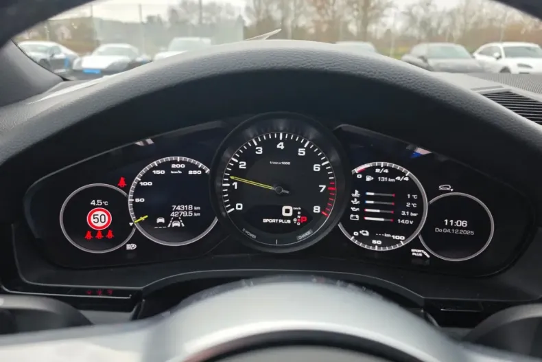 Porsche Cayenne din 2021 cu 74.000 km - oferta POR159589 - foto 6