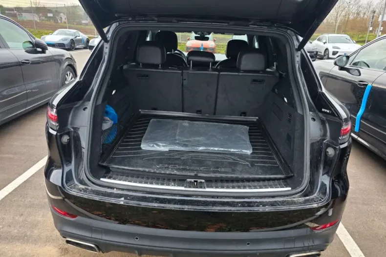 Porsche Cayenne din 2021 cu 74.000 km - oferta POR159589 - foto 20