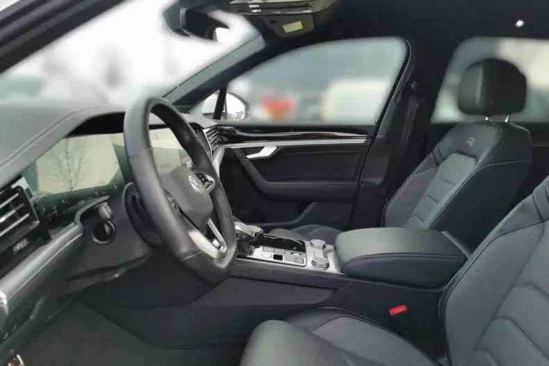 Volkswagen Touareg din 2021 cu 55.000 km - oferta VOL159607 - foto 14