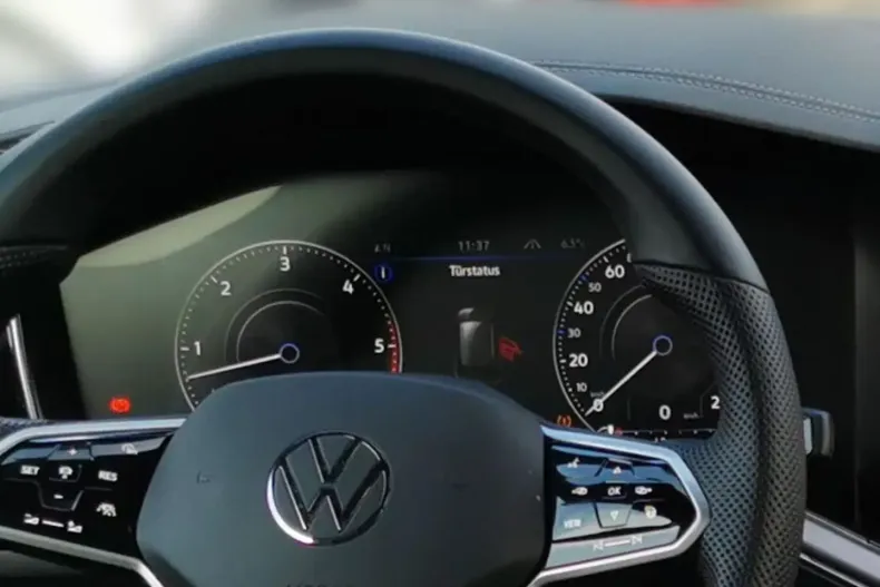 Volkswagen Touareg din 2021 cu 55.000 km - oferta VOL159607 - foto 18