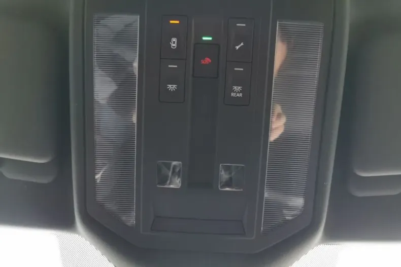 Volkswagen Touareg din 2021 cu 55.000 km - oferta VOL159607 - foto 24