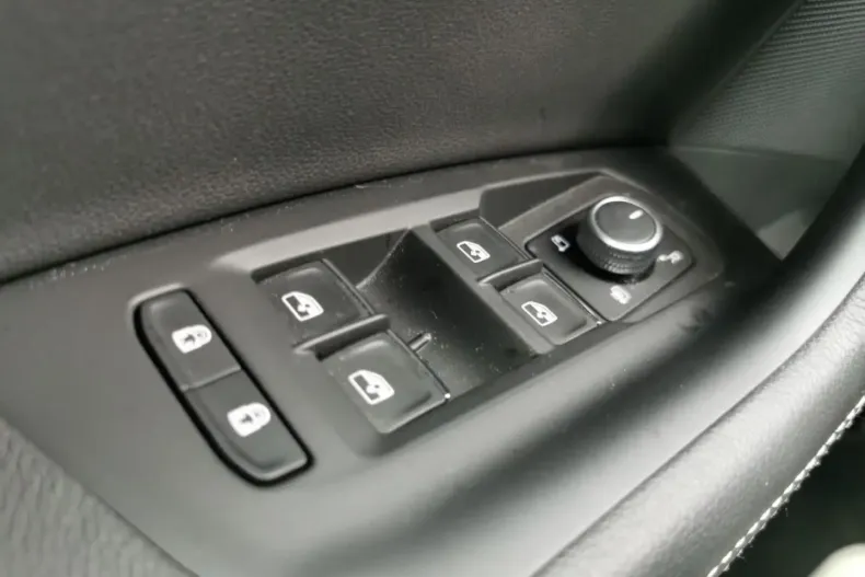 Volkswagen Touareg din 2021 cu 55.000 km - oferta VOL159607 - foto 27