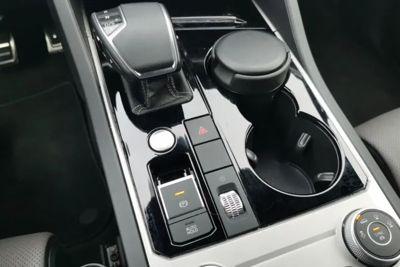 Volkswagen Touareg din 2021 cu 55.000 km - oferta VOL159607 - foto 31