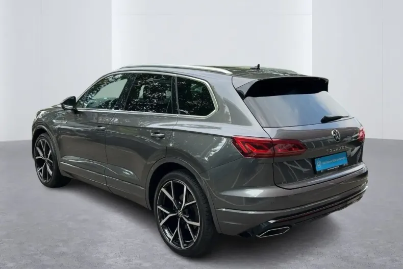 Volkswagen Touareg din 2021 cu 61.613 km - oferta VOL159608 - foto 2