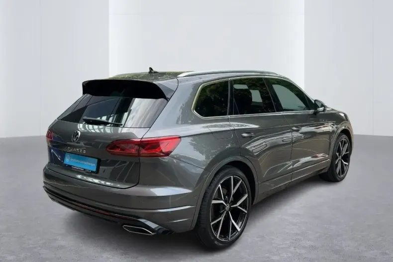 Volkswagen Touareg din 2021 cu 61.613 km - oferta VOL159608 - foto 3