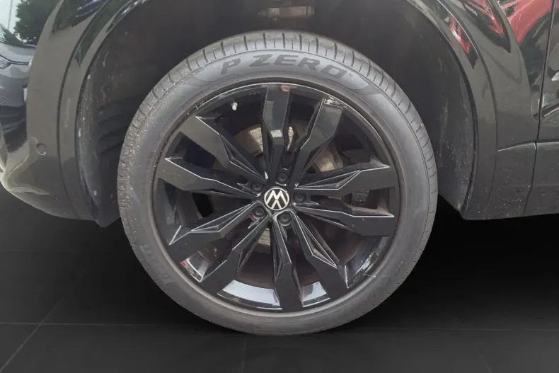 Volkswagen Touareg din 2023 cu 51.810 km - oferta VOL159609 - foto 6