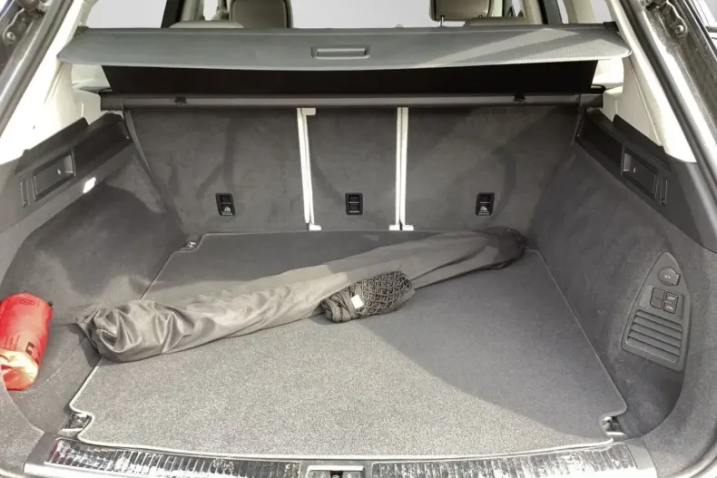 Volkswagen Touareg din 2023 cu 51.810 km - oferta VOL159609 - foto 16