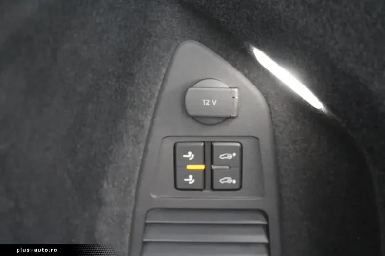 Volkswagen Touareg din 2021 cu 75.800 km - oferta VOL159610 - foto 9